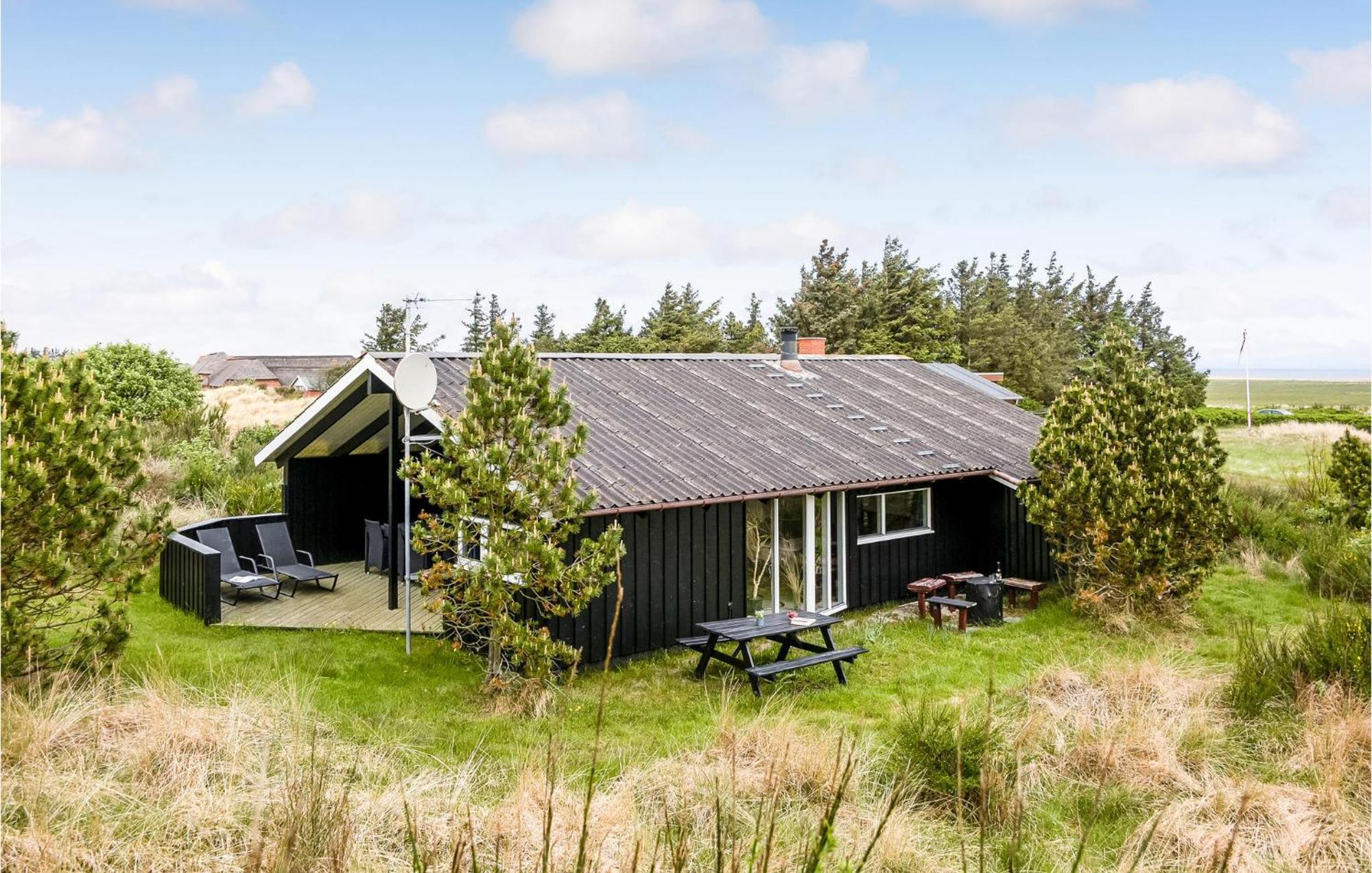 3 Bedroom Awesome Home In Hvide Sande Exterior foto