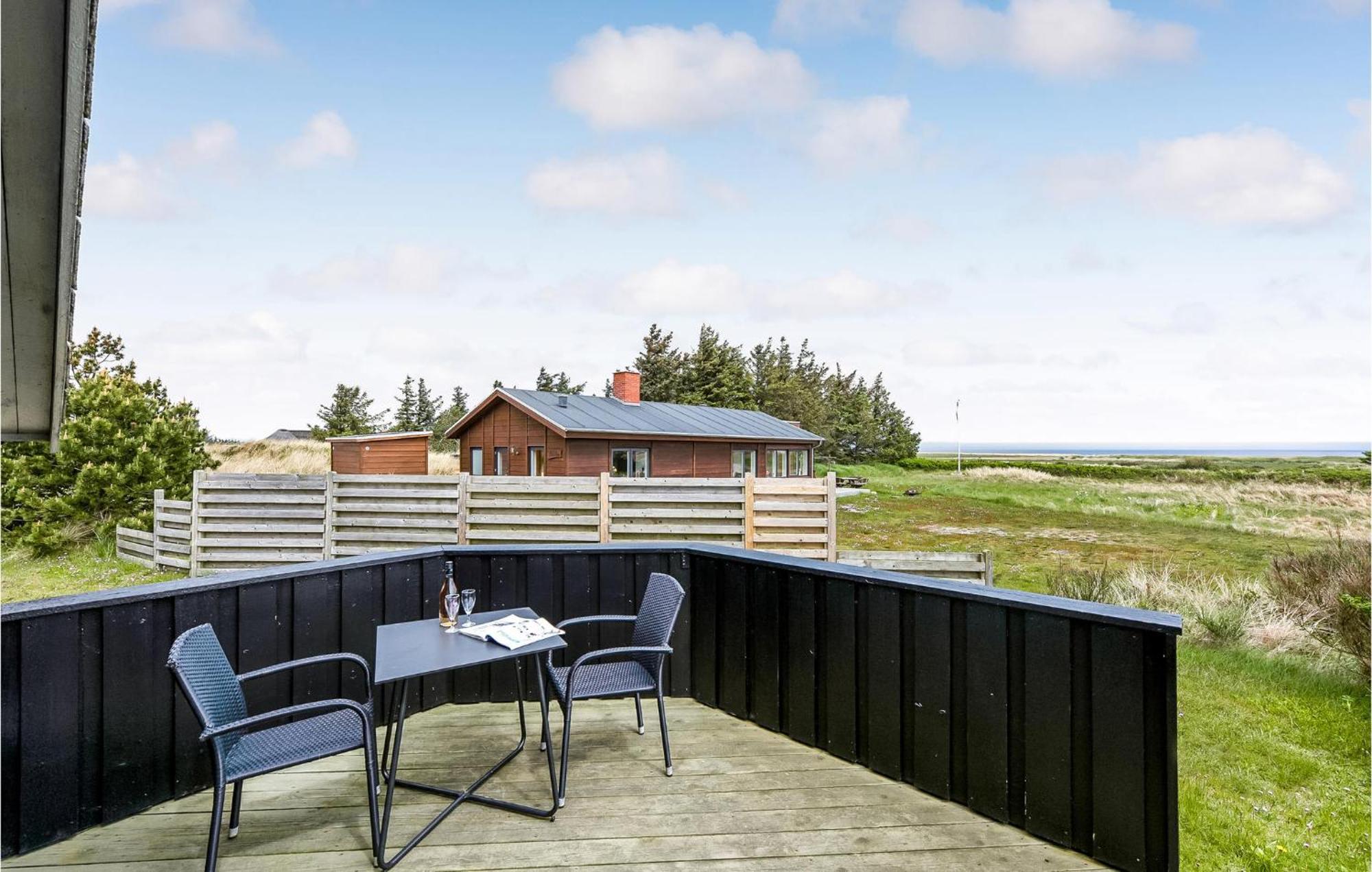 3 Bedroom Awesome Home In Hvide Sande Exterior foto