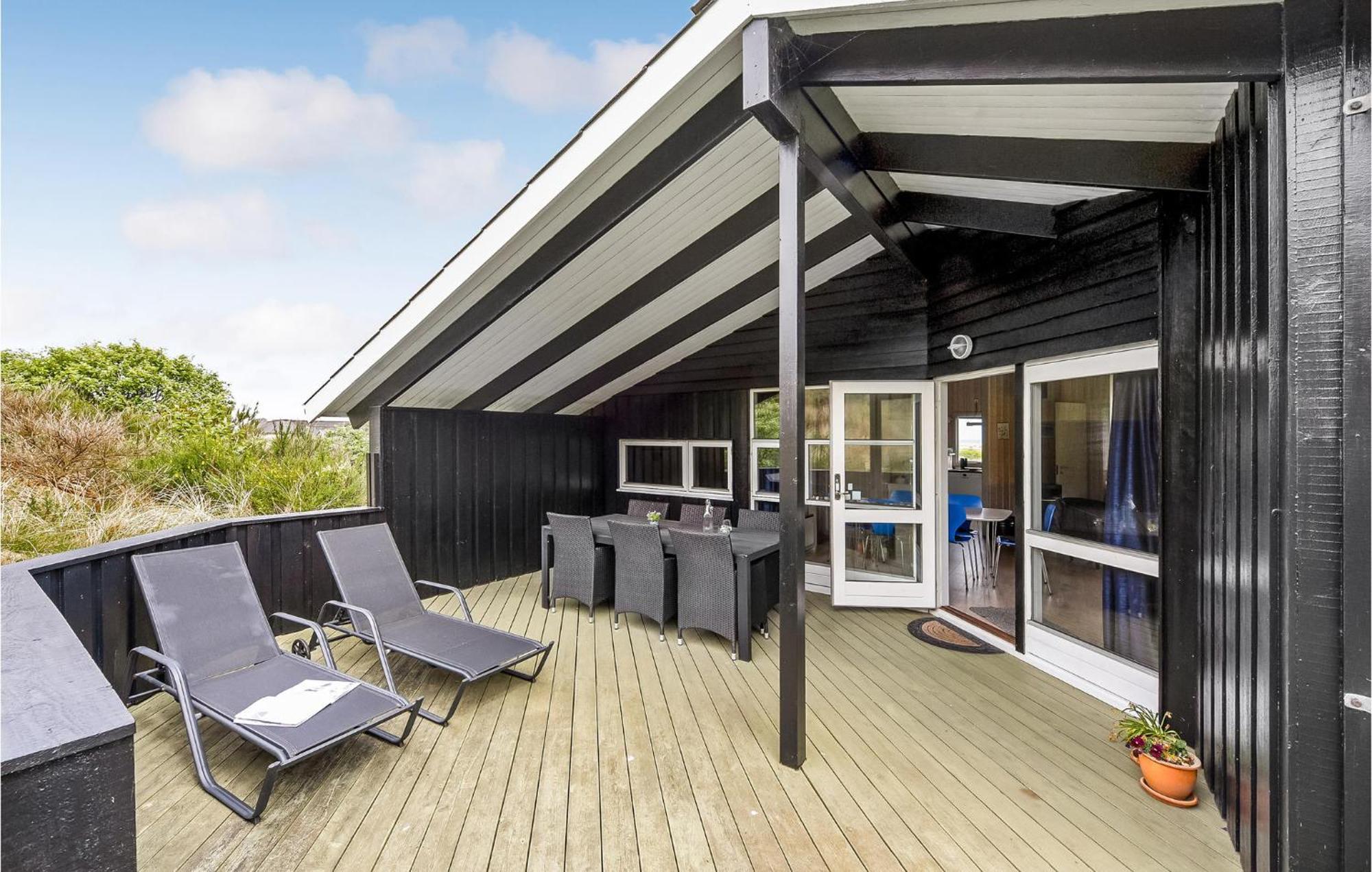 3 Bedroom Awesome Home In Hvide Sande Exterior foto
