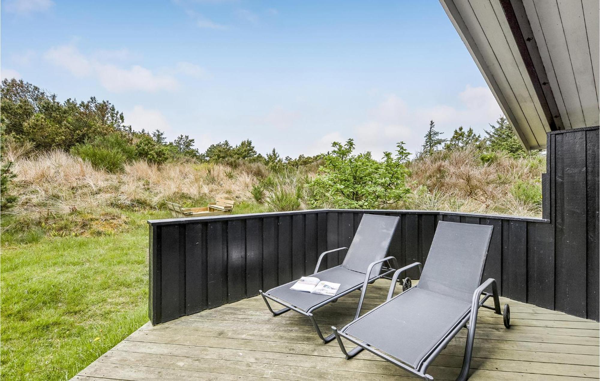 3 Bedroom Awesome Home In Hvide Sande Exterior foto